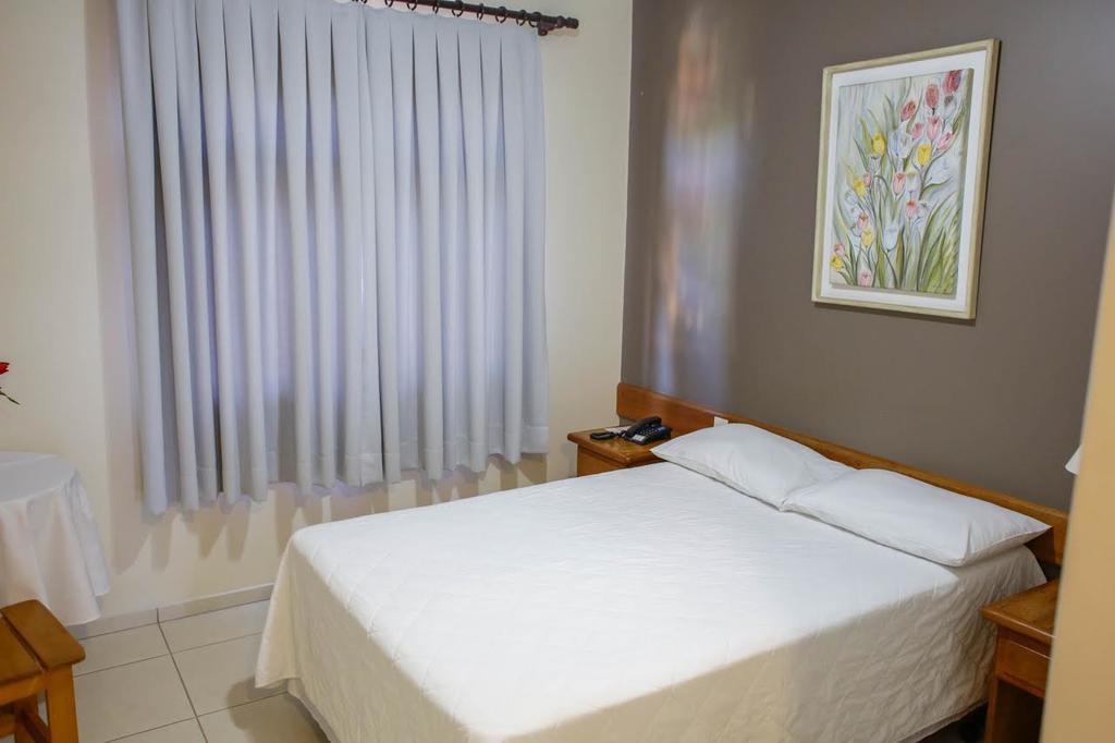 Hotel Abib イラティ エクステリア 写真