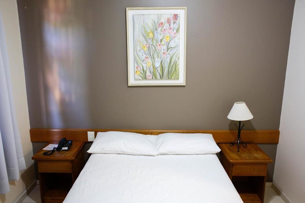 Hotel Abib イラティ エクステリア 写真